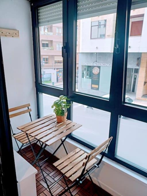 Ferienwohnung Apartamento Entre Estaciones Oviédo Exterior foto