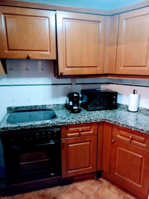 Ferienwohnung Apartamento Entre Estaciones Oviédo Exterior foto